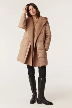 Henderson Puffer - Camel