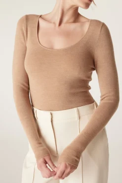 Superfine Merino Scoop - Camel