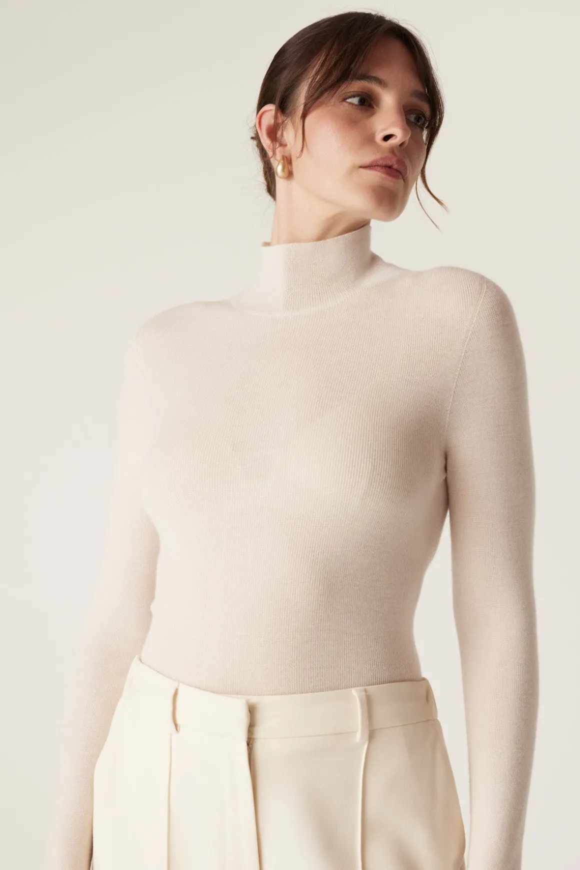 Superfine Merino Turtle Neck - Ecru