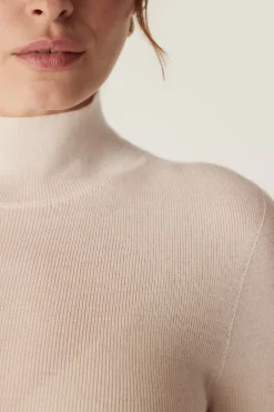 Superfine Merino Turtle Neck - Ecru