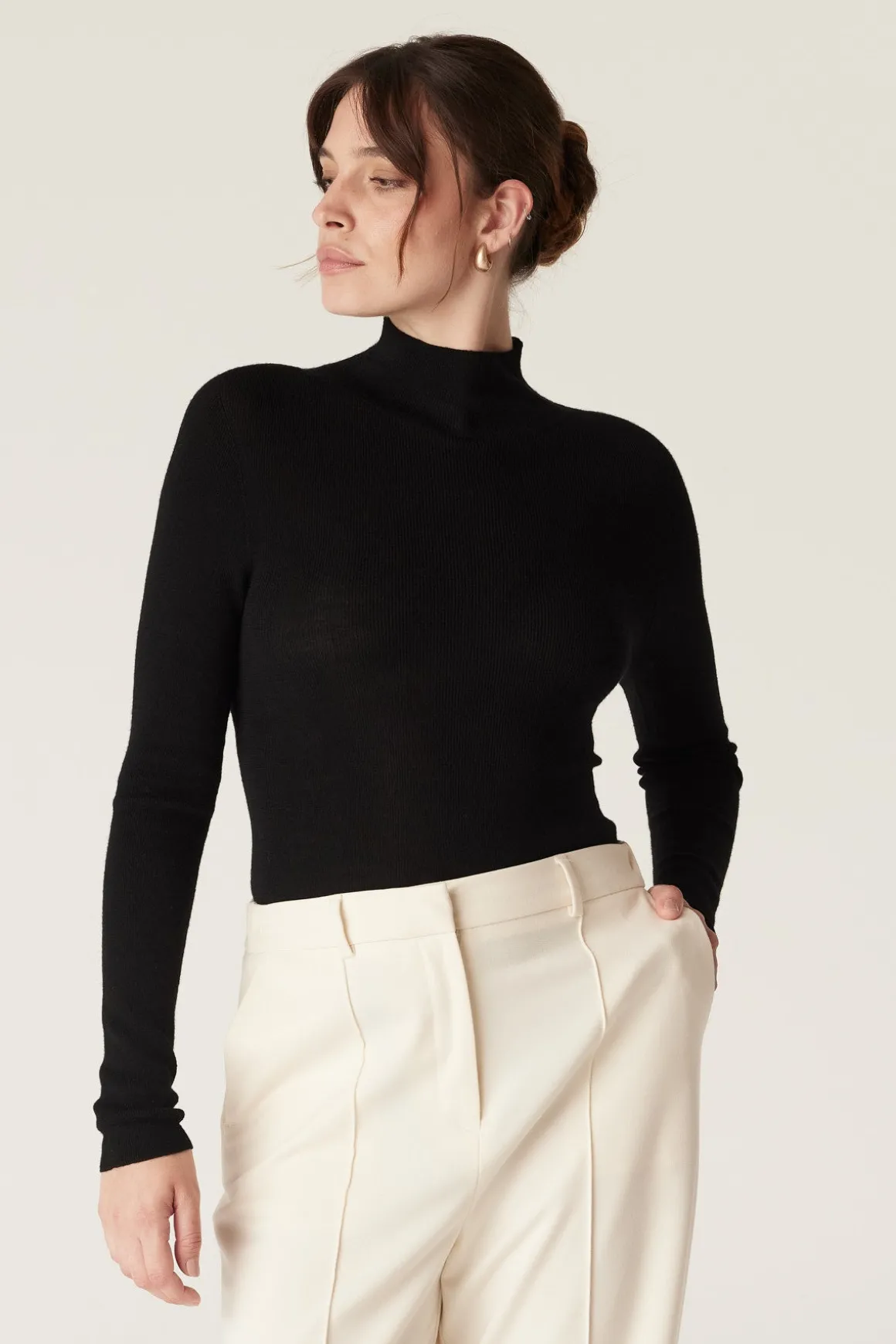 Superfine Merino Turtle Neck - Black