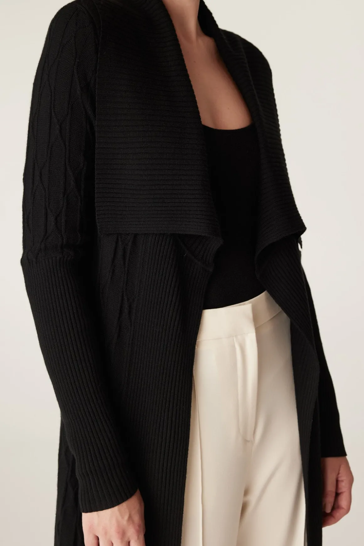 The Beaumont Merino Cardigan - Black