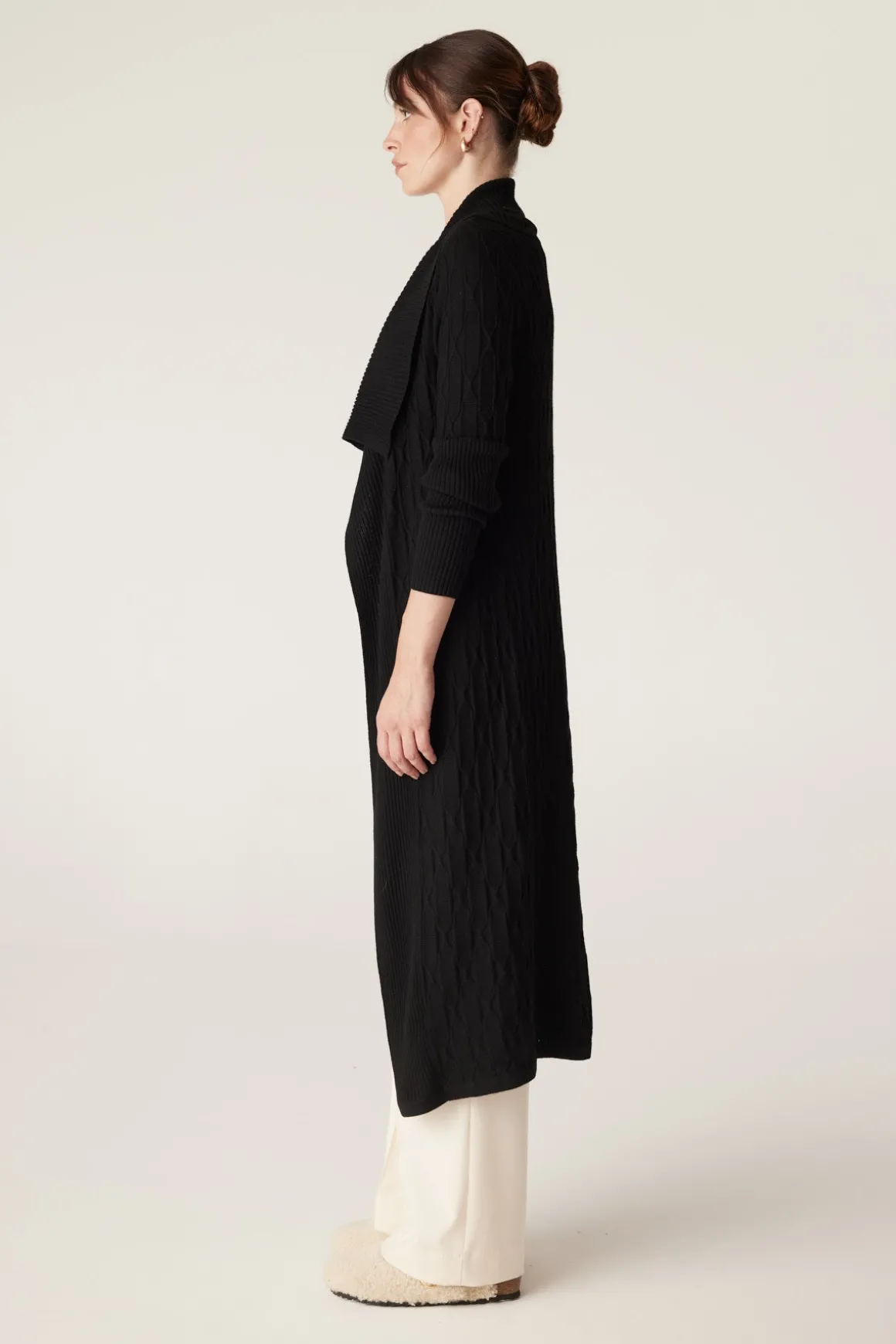 The Beaumont Merino Cardigan - Black