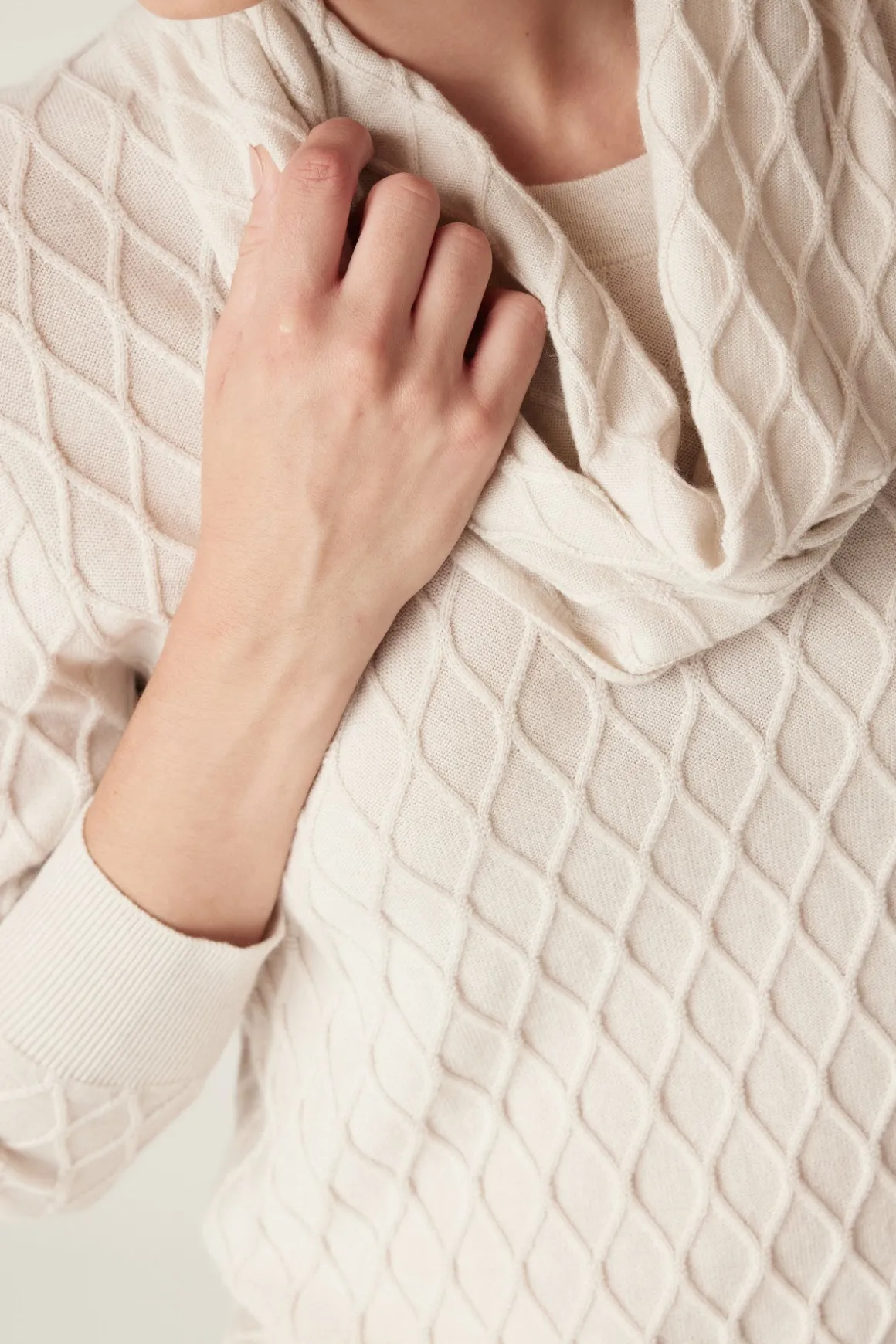 The Hampden Merino Snood - Antique White