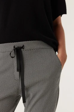 Zoe Jogger - Mono Chevron